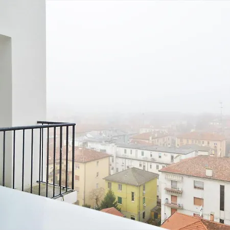 Comfortable In Near A Strea Appartamento